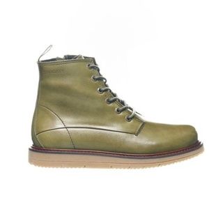 NWT Leather Tie Up Ankle Boots!